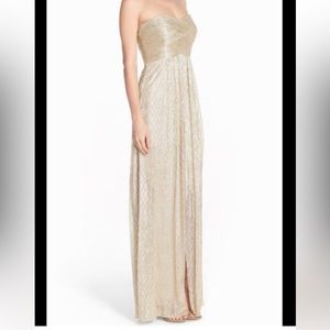 Laundry by Shelli Segal gold strapless gown size 4 NWT